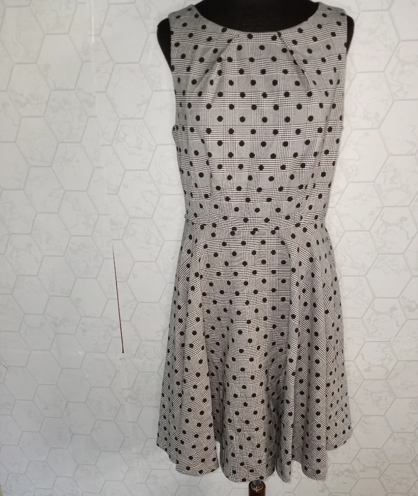 ELLE Plaid polka-dot flare dress in gray/black - Picture 12 of 16